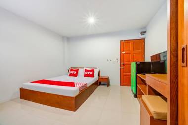 OYO 75337 Ponpaipan1