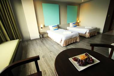 Thepnakorn Hotel (SHA Extra Plus)