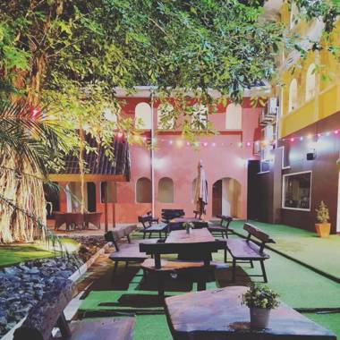 Thada Chateau Hotel (SHA Extra Plus)