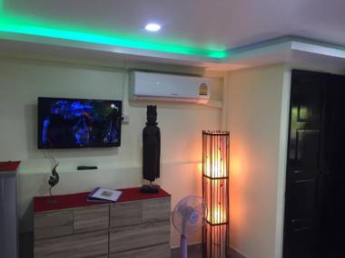 Fong Kaew and Baan Nang Fa Guesthouse