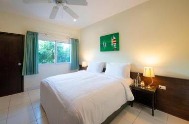 Lokal Phuket "Former K-Hotel" - SHA Extra Plus