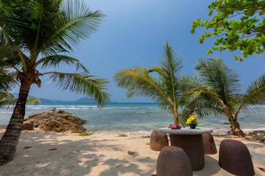 Kalim Beach House - Private Beach & Pool