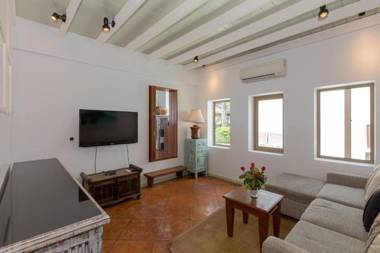 Kalim Beach House - Private Beach & Pool