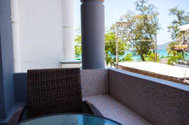 Harrys Restaurant Bar Hotel - SHA Plus