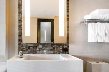 Suite Studio Apt With Hot Tub Bath In Front Pa Tong Beach