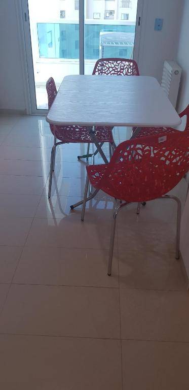 New Stylish and Spacious Apartment at Berges du Lac 2 Tunis