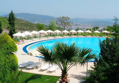 Lakeside Garden Holiday Village