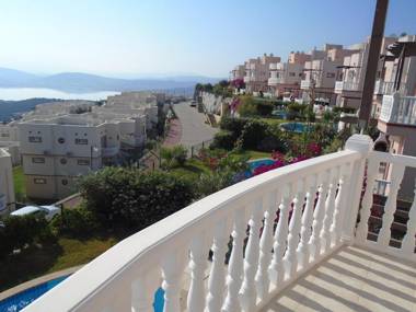 Lakeside Garden Holiday Village