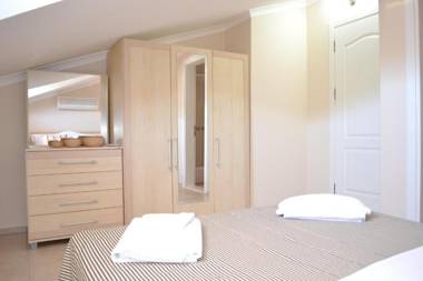 Apart Palm 32 with Share Pool