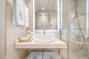 Elementa Boutique Hotel