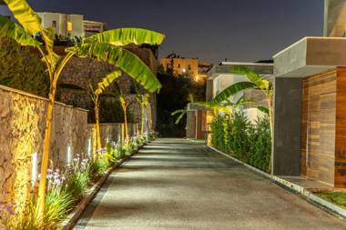 7 Deluxe - A Seductive Blend Of Style And Serenity