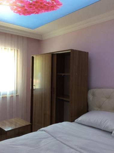 Ozbek Suite Hotel
