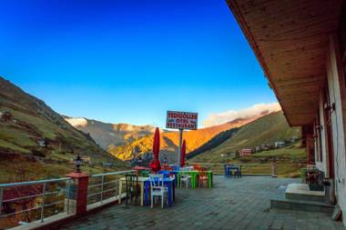 Yedigoller Hotel & Restaurant