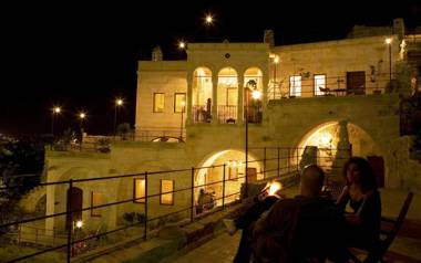 Melekler Evi Cave Hotel