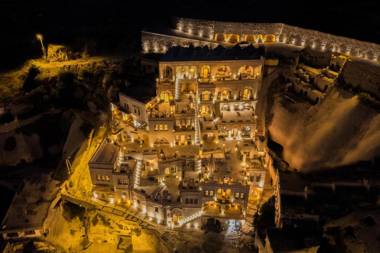 Nino Cave Suites