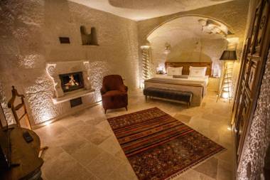 Nino Cave Suites