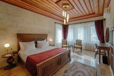 Solem Cave Suites