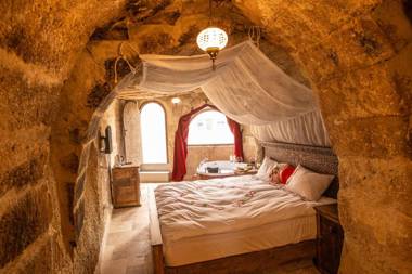 Kayata Cave Suites