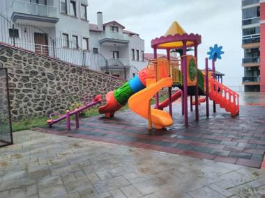 North Pearl Residence