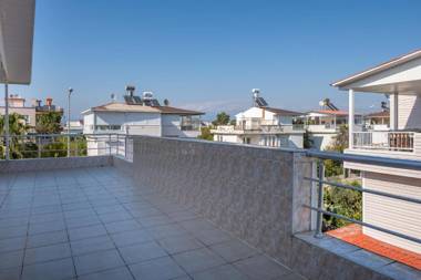 Villa Lale - 3 bed with top kitchen and garden!