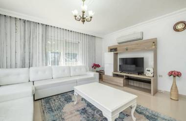 Dazzling Villa with Private Pool in Antalya