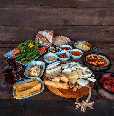 Gölevi Konaklama & Restaurant