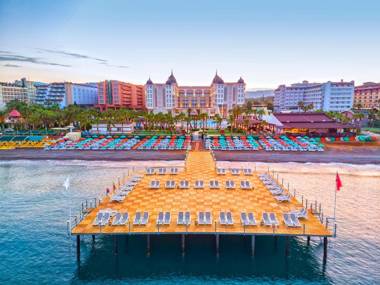 Kirman Sidera Luxury & Spa