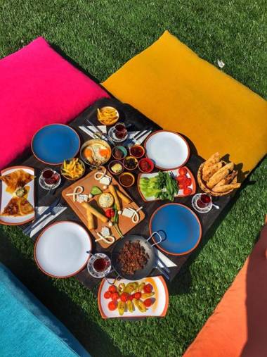 Mahperi Cappadocia Cave Suit