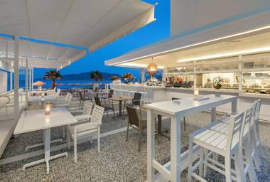 The Beachfront Hotel Adult Only 16 Plus