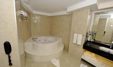 Green Nature Diamond