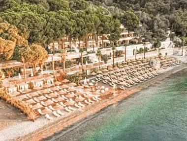 Perios Beach House - Adults Only