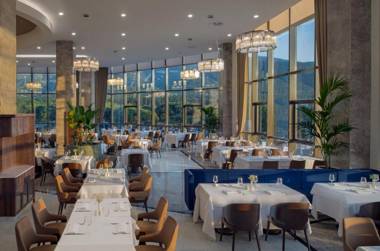 DoubleTree by Hilton Manisa