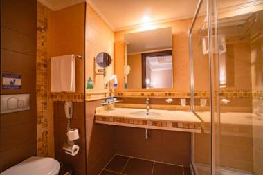 Royal Atlantis Spa & Resort