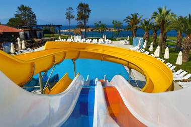 Le Bleu Hotel & Resort Kusadasi - Ultra All Inclusive