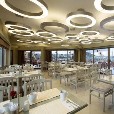 Paloma Marina Suites - Adult Only