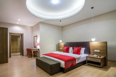 LADIES BEACH RESIDENCE FAMILY SUITES