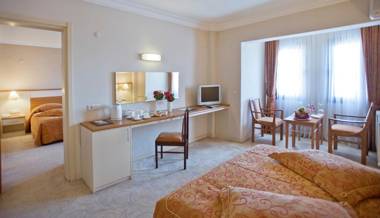 Crystal Kaymakli Hotel & Spa