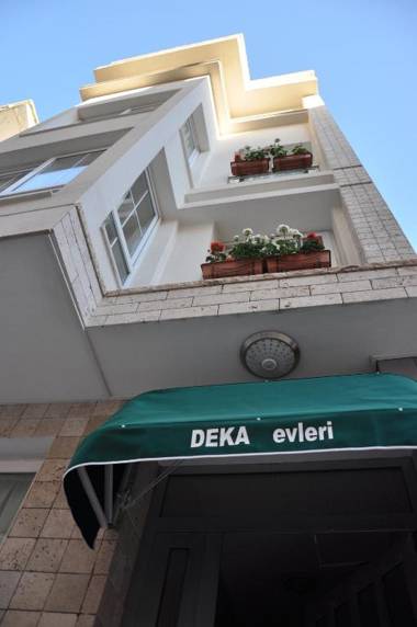 Deka Evleri