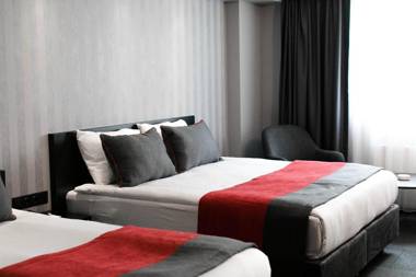 METHISHOTEL