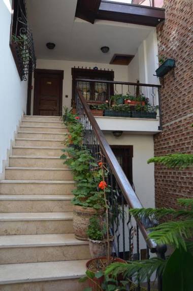 Villa Sphendone Suites