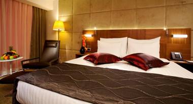 Crowne Plaza Istanbul Harbiye an IHG Hotel