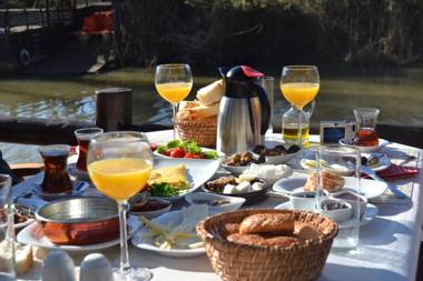 Beyaz Ev Agva - Adult only +15