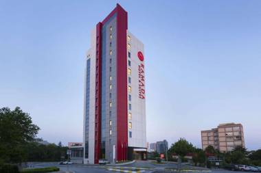 Ramada Hotel & Suites by Wyndham İstanbul Ataköy