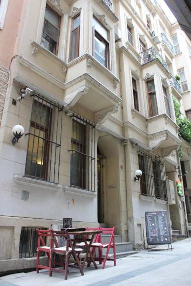 Chambers of the Boheme