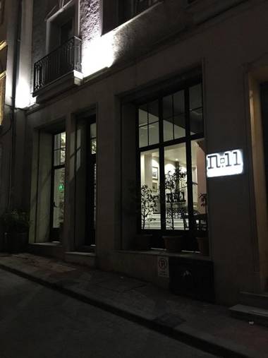 No11 Hotel & Apartments