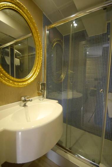 Osmanbey Fatih Hotel