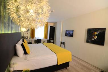 Tempo Suites Airport