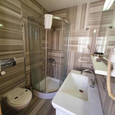 Tarihi Isparta Palas