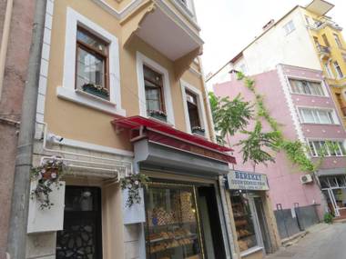 Istanberry - Sunshine Flats