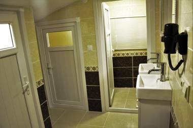 Paradise Airport Hotel